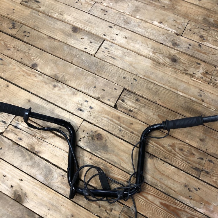 Indian Scout Black Handlebars with Indian Heated Grips